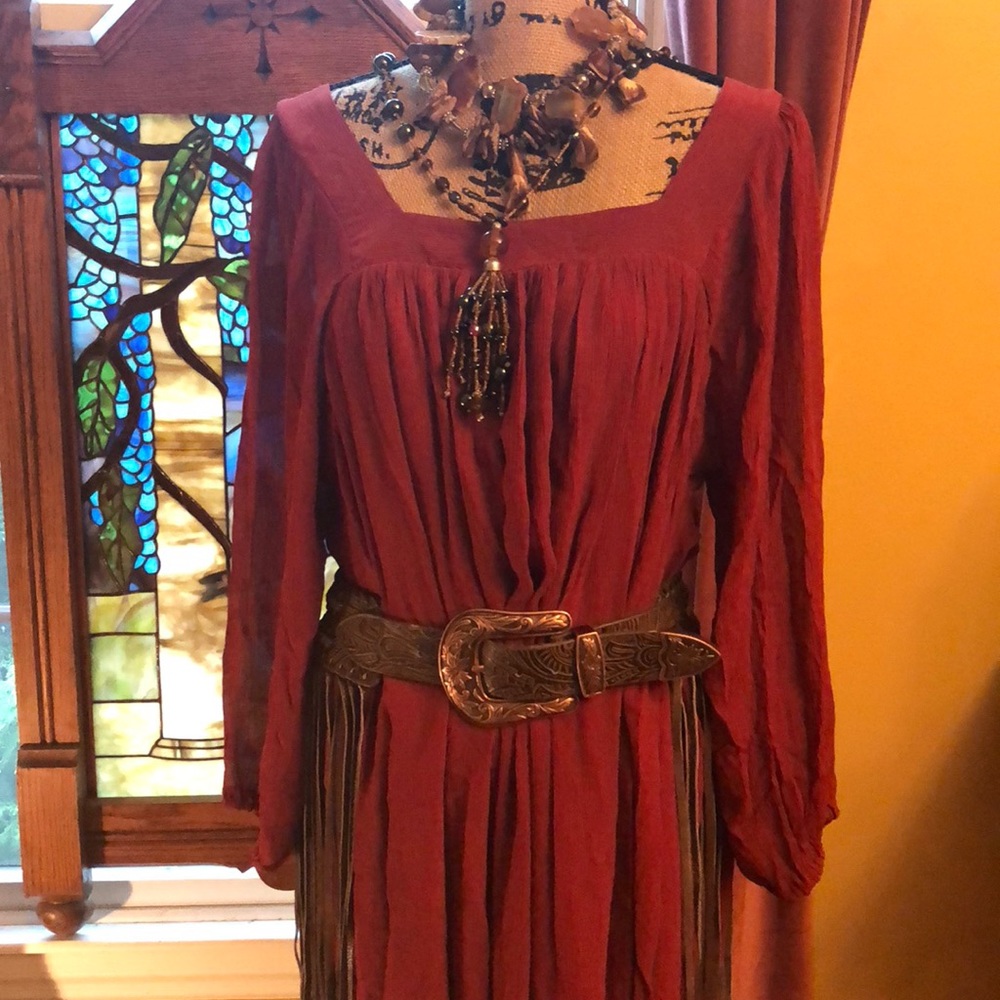 Lovely dress - Picture 4 of 7